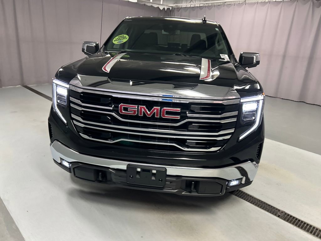 2025 Gmc Sierra 1500 SLT photo 2