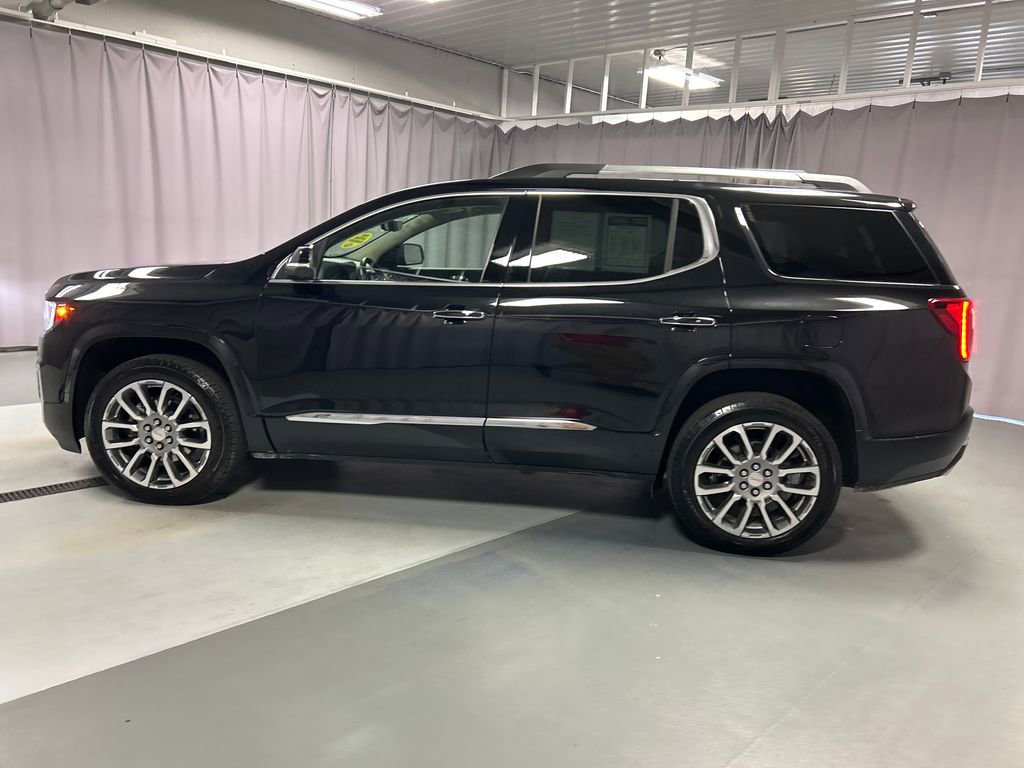 2023 Gmc Acadia Denali photo 3