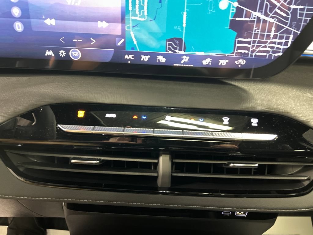 2026 Buick Enclave Sport Touring - Photo 17