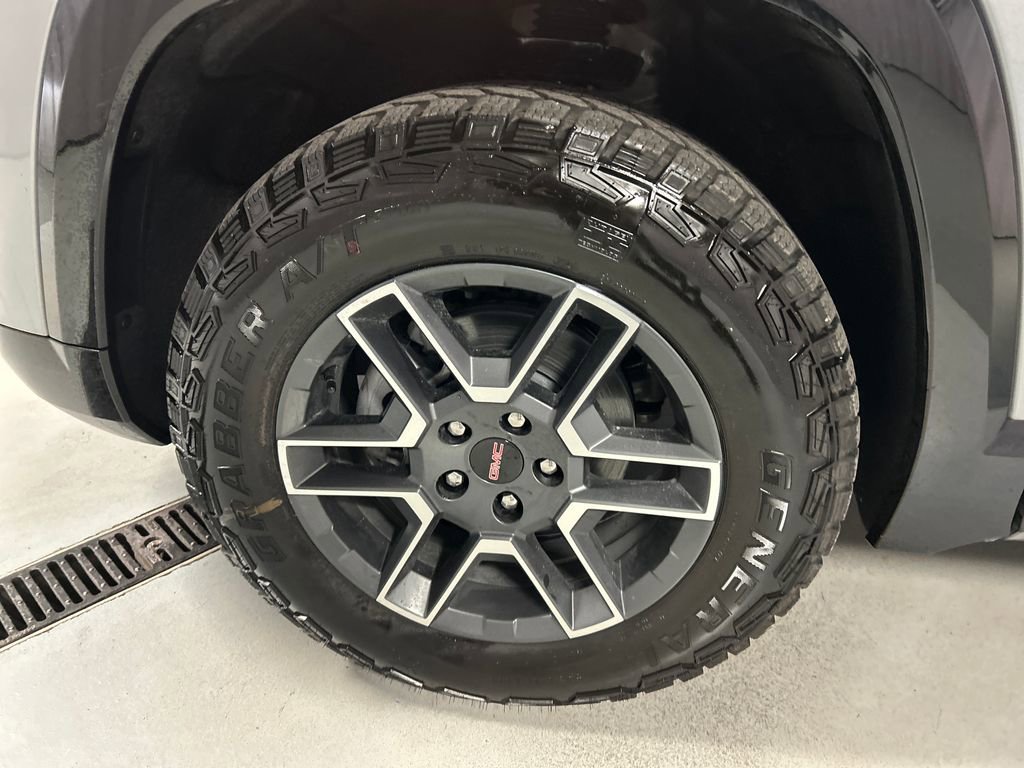 2026 GMC Terrain AT4 - Photo 9