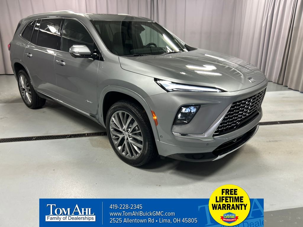 2026 Buick Enclave Avenir's photo