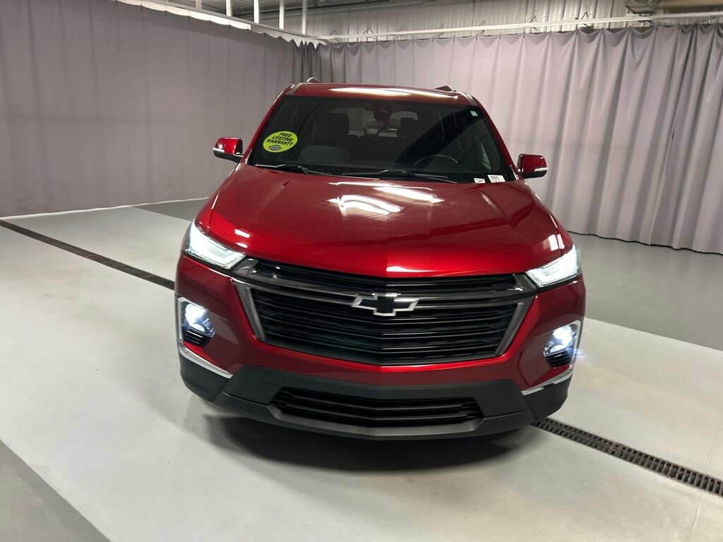 Used 2023 Chevrolet Traverse LT Cloth SUV