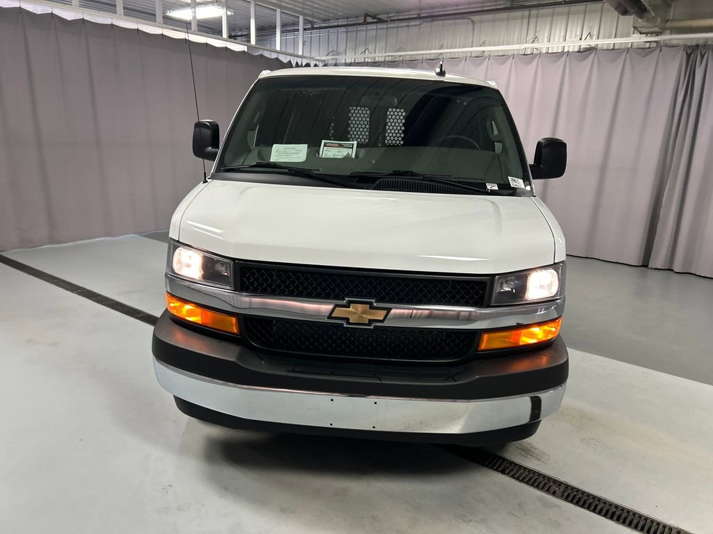 2024 Chevrolet Express 2500 Van Cargo photo 2