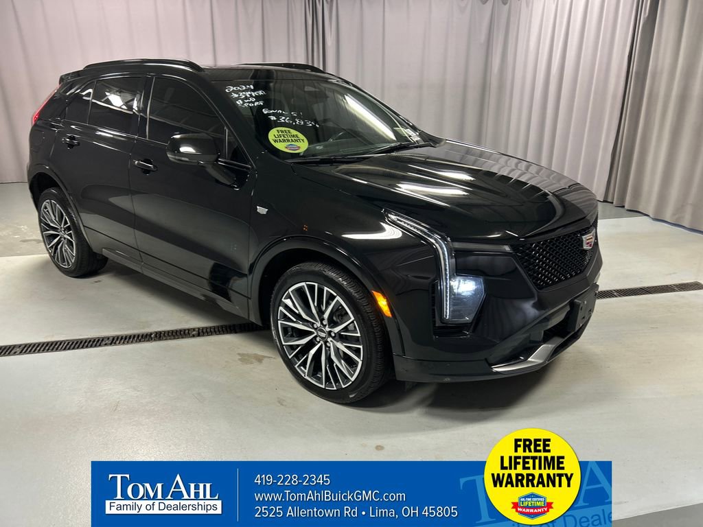 2024 Cadillac XT4 Sport's photo