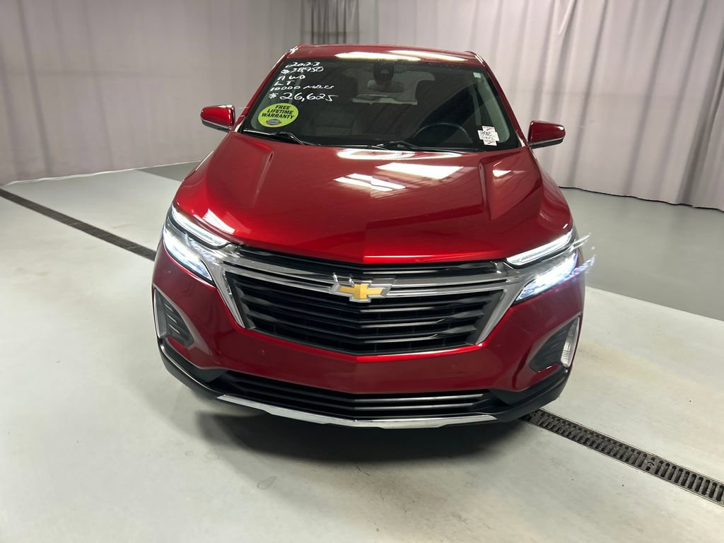 2023 Chevrolet Equinox LT photo 2