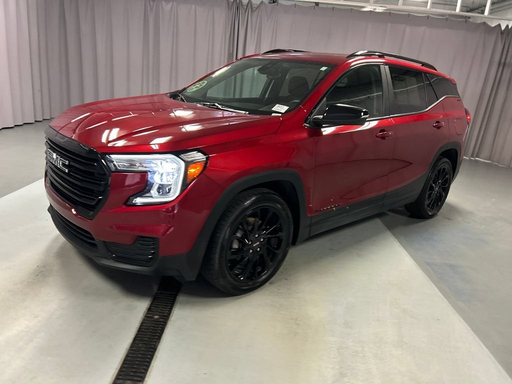Used 2023 GMC Terrain SLE SUV
