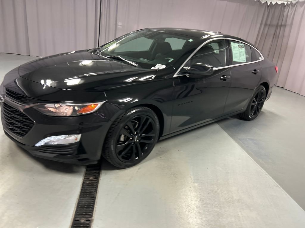 2024 Chevrolet Malibu 1LT photo 3