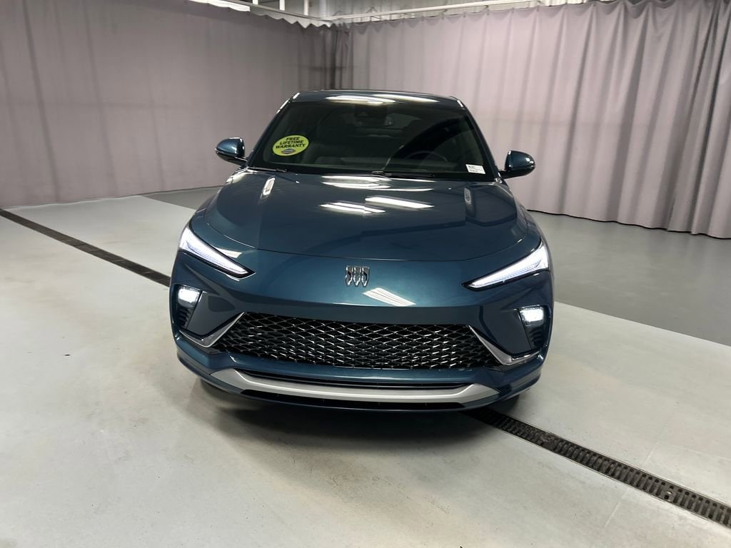 New 2026 Buick Envista Avenir SUV