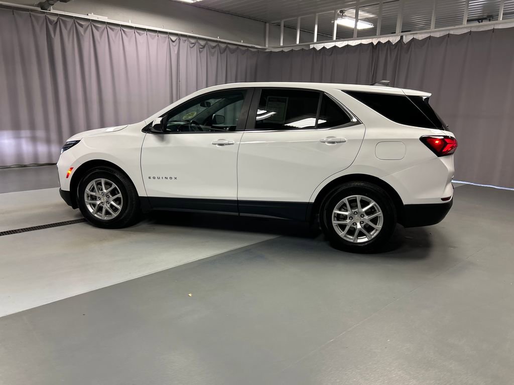 2024 Chevrolet Equinox LT photo 4