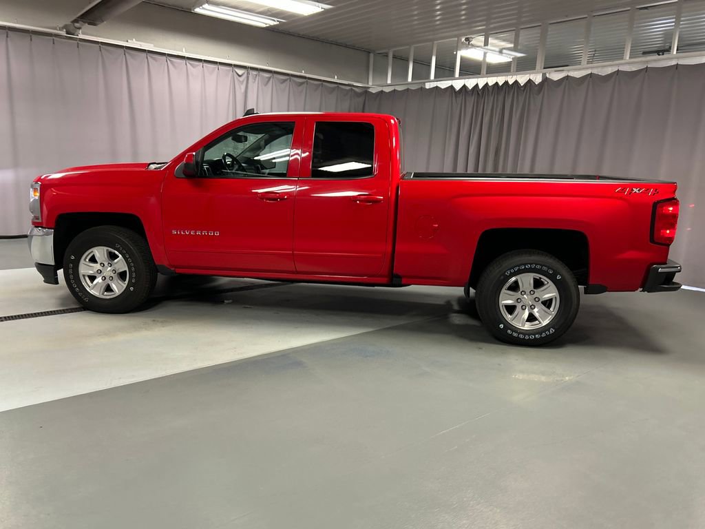 2019 Chevrolet Silverado LT photo 4