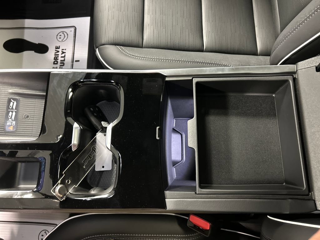 2026 Buick Enclave Sport Touring - Photo 19