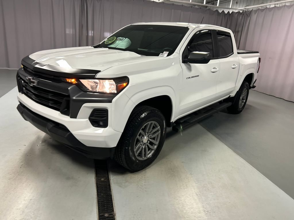 Used 2024 Chevrolet Colorado LT Truck Crew Cab