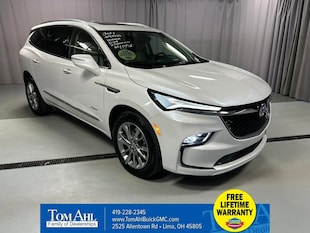 2023 Buick Enclave Avenir SUV