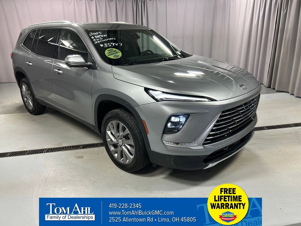 2025 Buick Enclave Preferred's photo