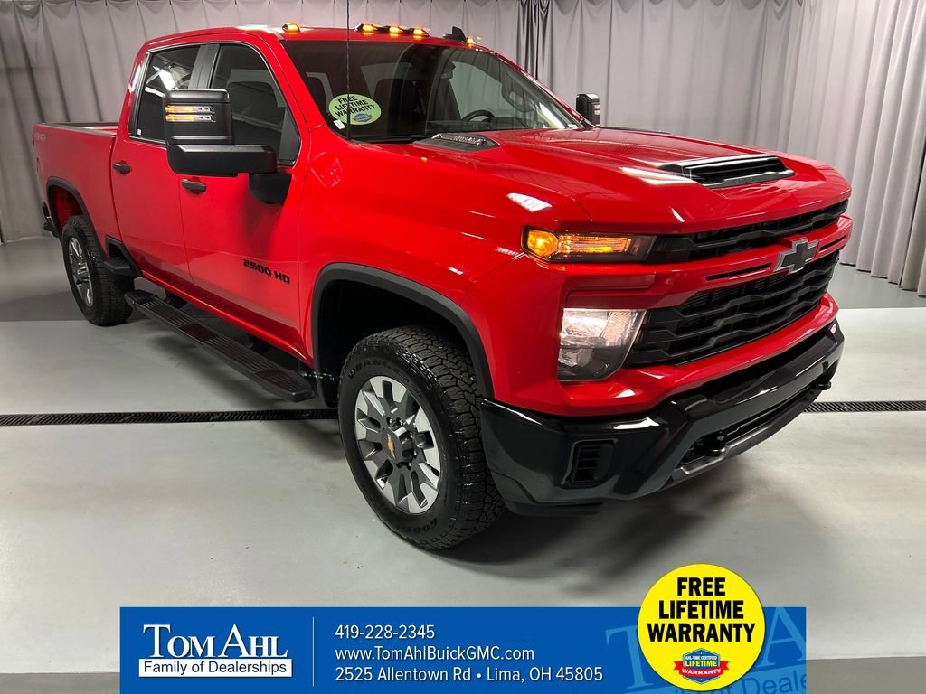 2024 Chevrolet Silverado 2500HD Custom's photo