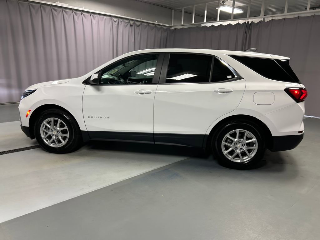 2024 Chevrolet Equinox LT photo 4