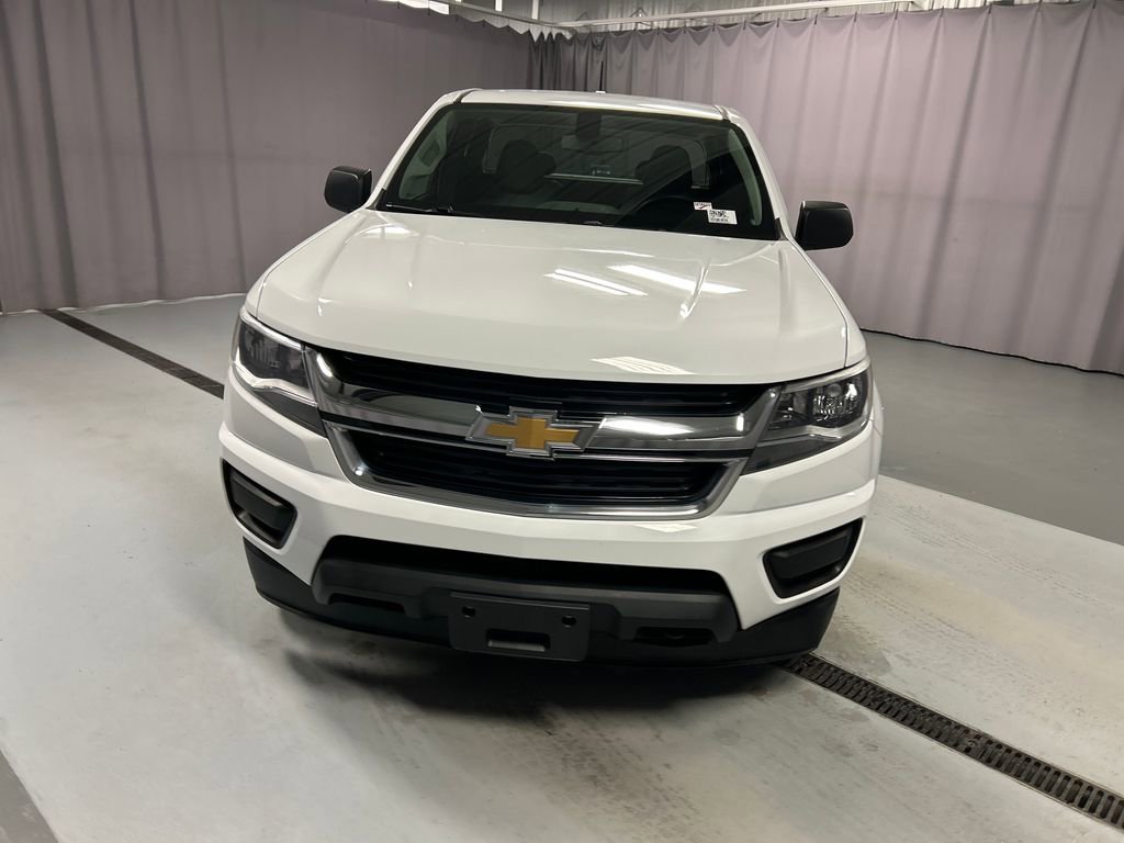 2017 Chevrolet Colorado Work Truck photo 2