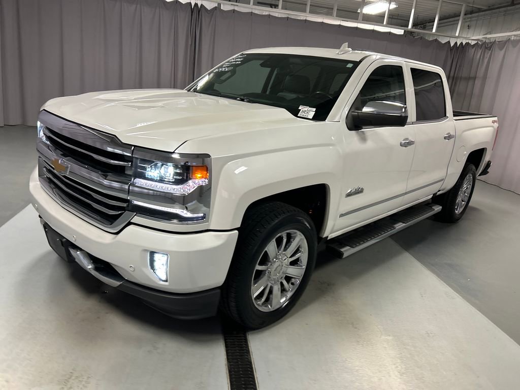 2017 Chevrolet Silverado 1500 High Country photo 3