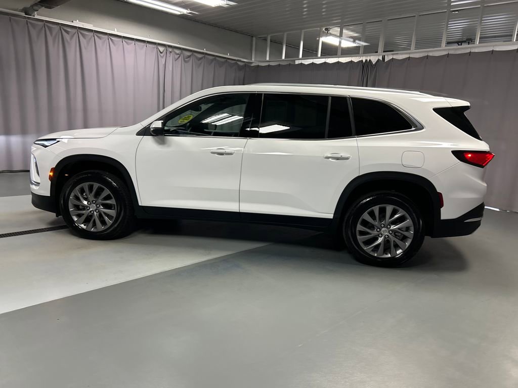2025 Buick Enclave Preferred photo 4