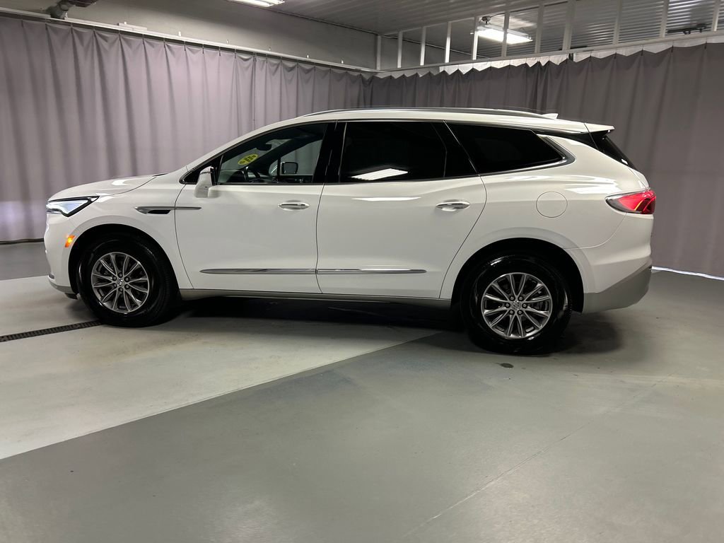 2024 Buick Enclave Premium photo 4