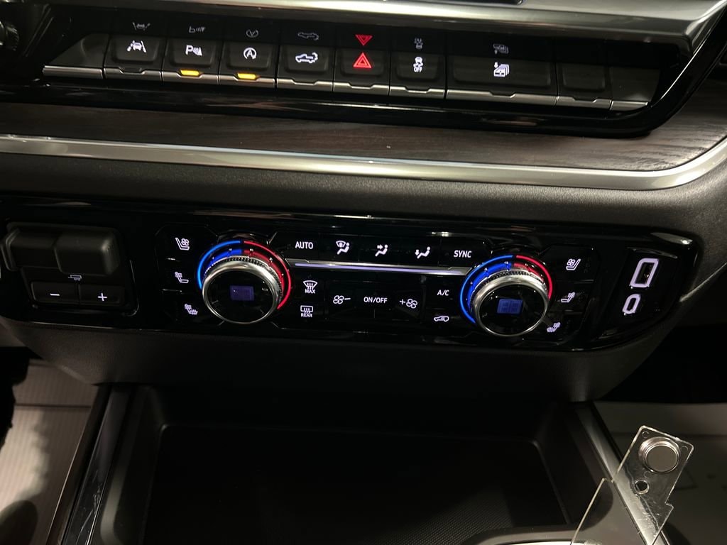 2026 GMC Sierra 1500 SLT - Photo 17