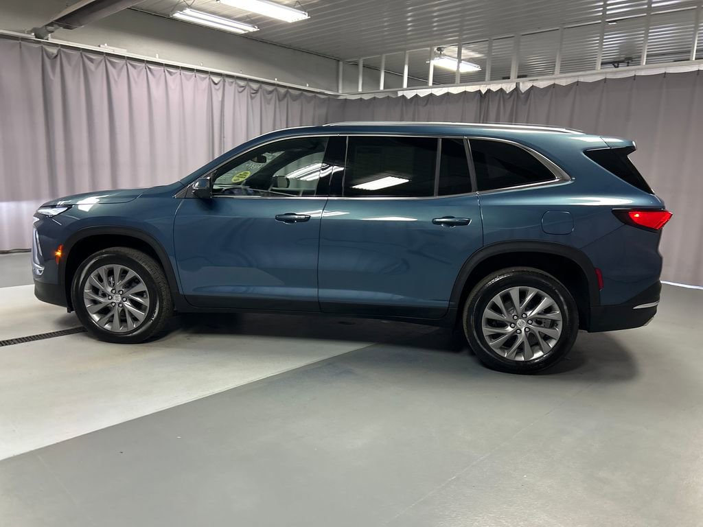 2025 Buick Enclave Preferred photo 3