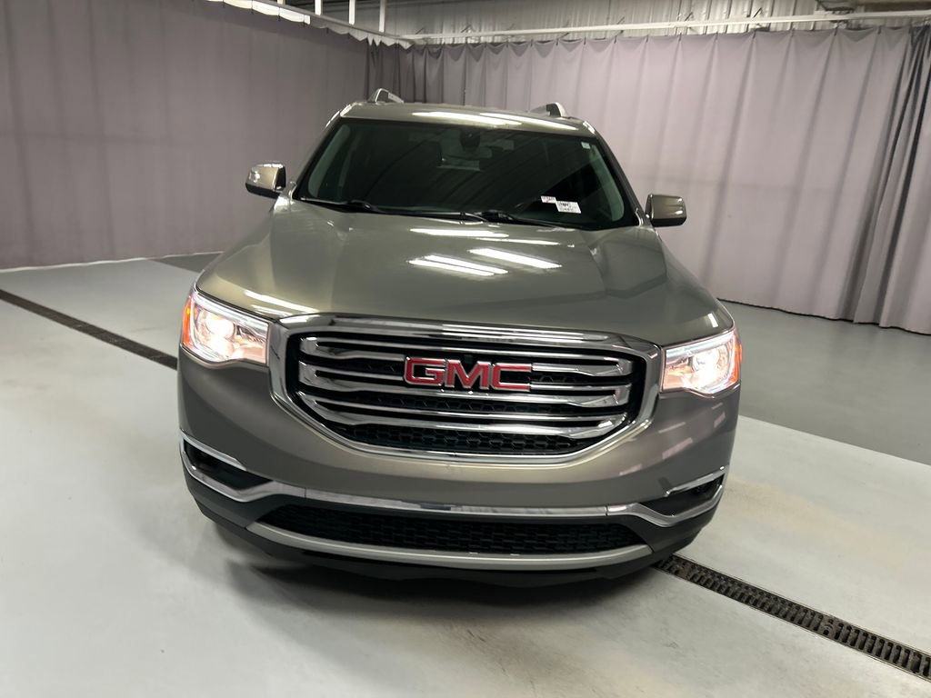 2019 Gmc Acadia SLE photo 2
