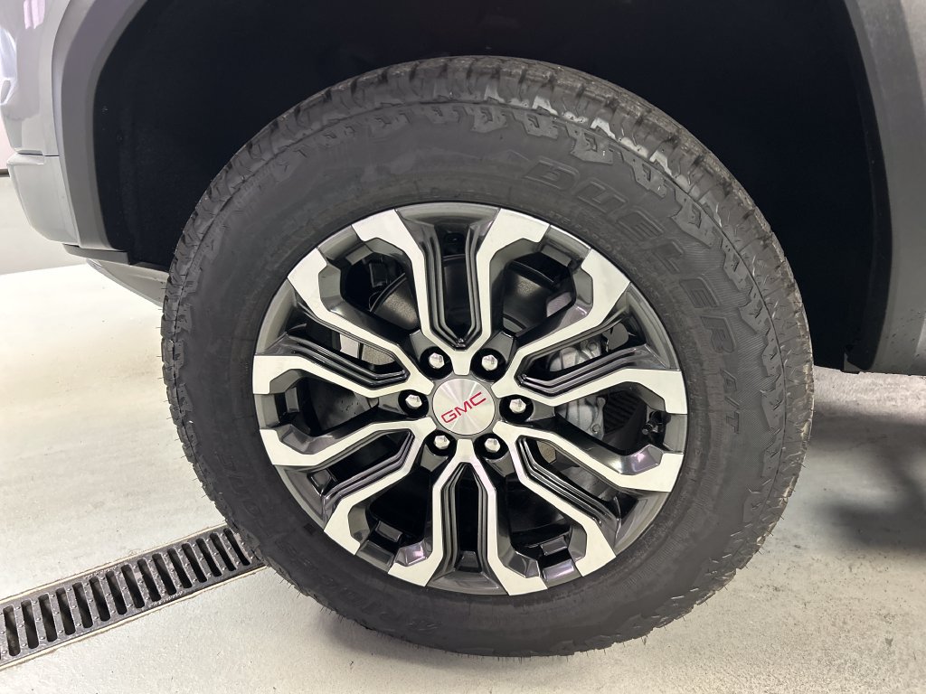 2026 GMC Canyon Denali - Photo 9