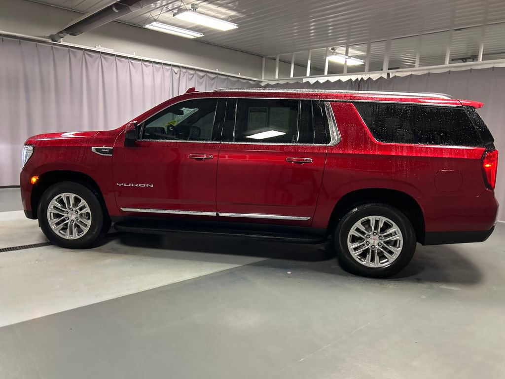2023 Gmc Yukon XL SLT photo 3