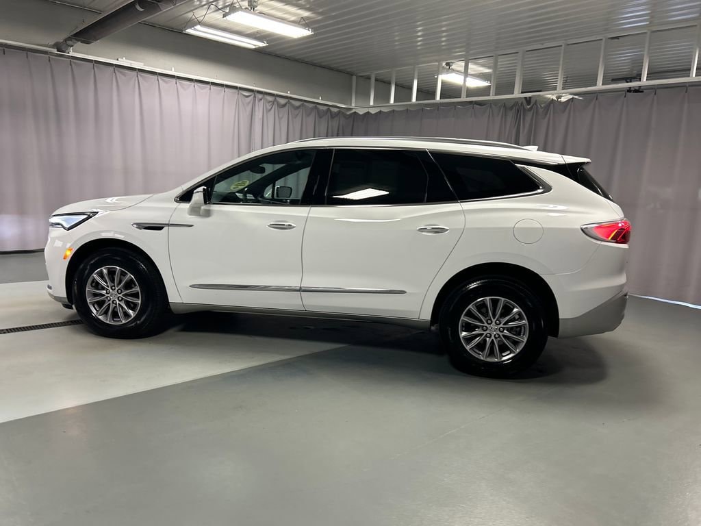 Used 2024 Buick Enclave Essence SUV