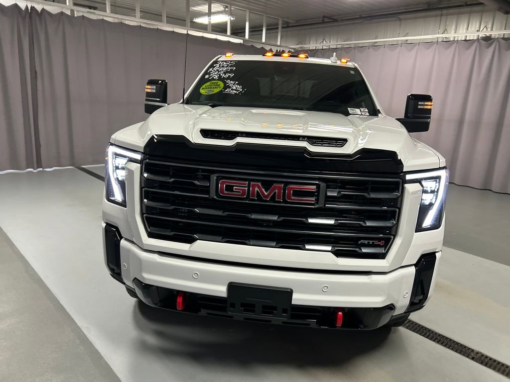 2025 Gmc Sierra 2500 HD AT4 photo 2
