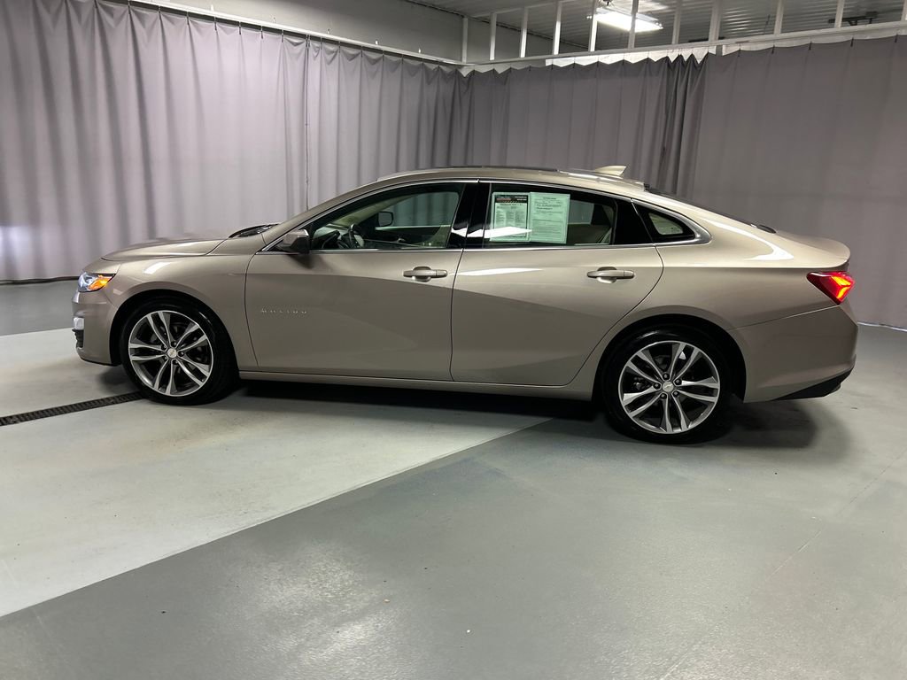 2024 Chevrolet Malibu Premier 2LT photo 4