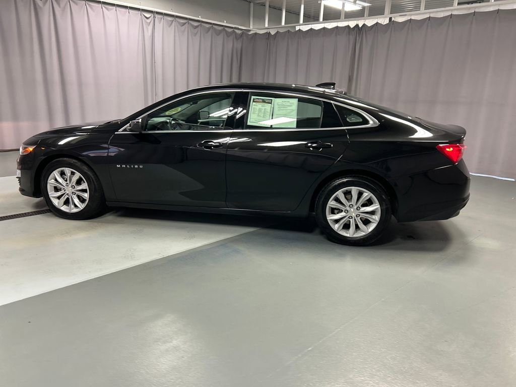 2024 Chevrolet Malibu 1LT photo 4