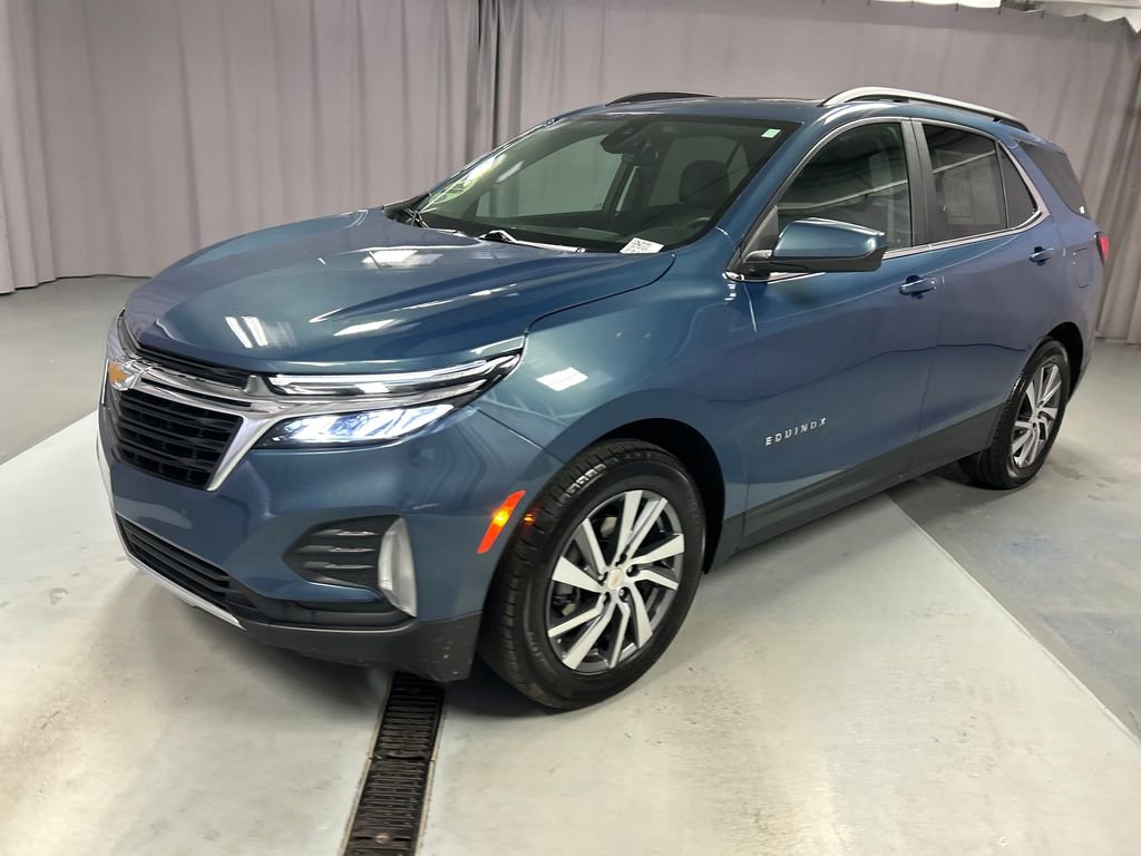 2024 Chevrolet Equinox LT photo 3