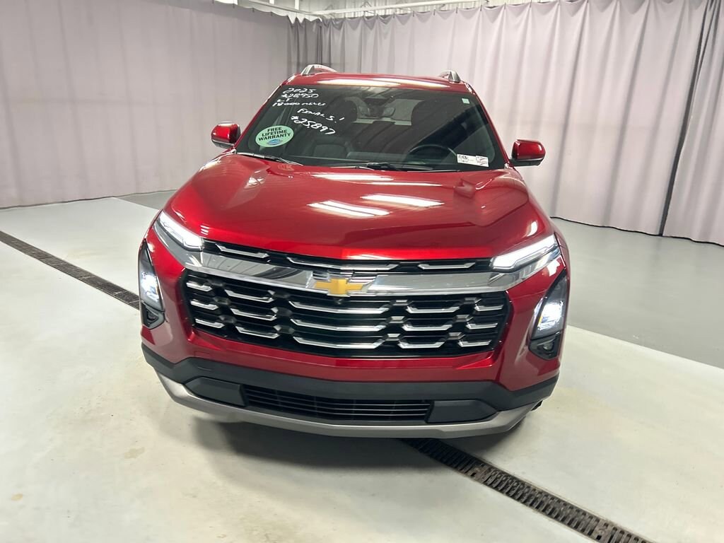 Used 2025 Chevrolet Equinox LT SUV
