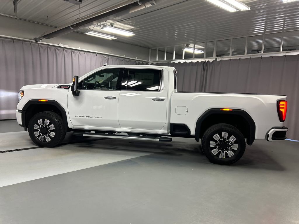 2026 Gmc Sierra 2500 HD Denali photo 4
