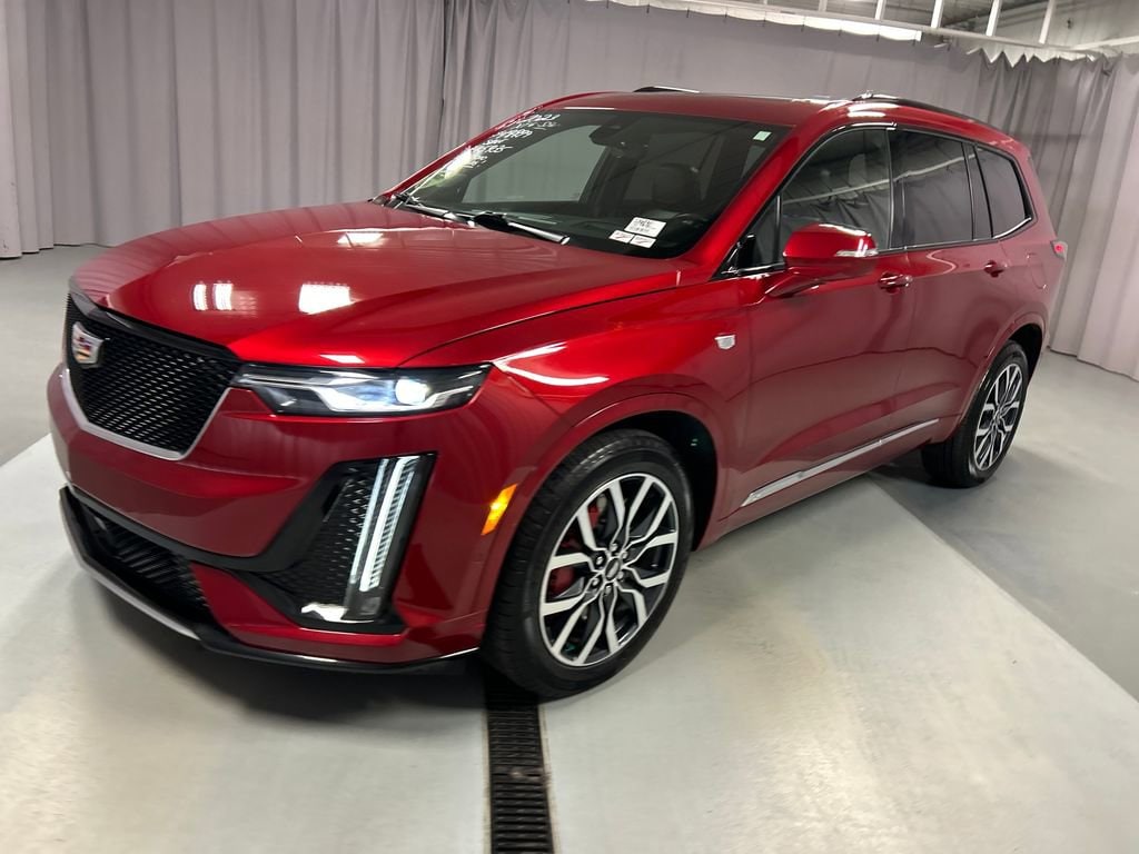 2023 Cadillac XT6 Sport photo 3