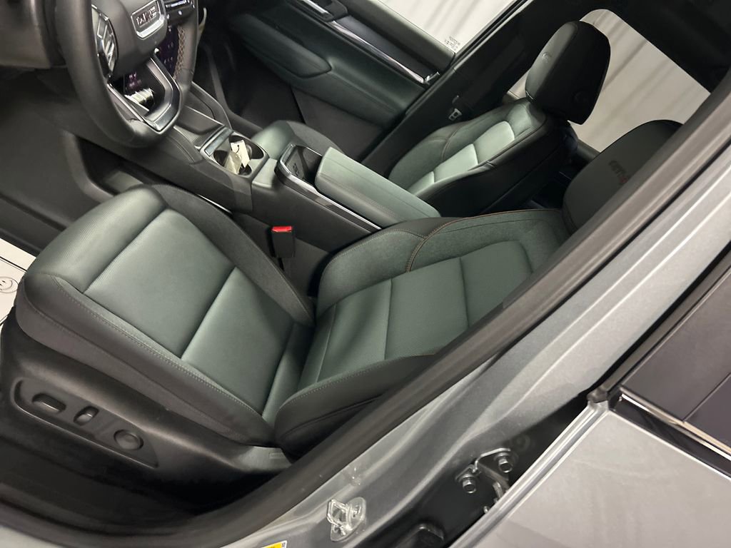 2026 GMC Terrain AT4 - Photo 10