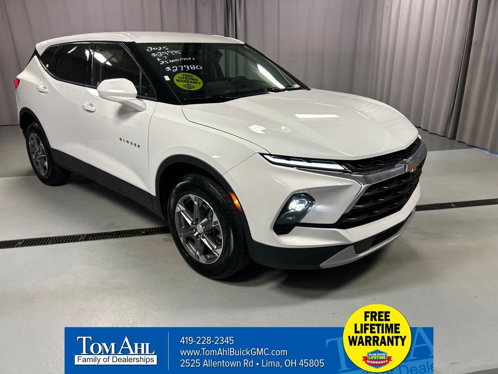2025 Chevrolet Blazer 2.0T 2LT FWD's photo