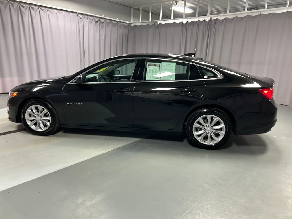2024 Chevrolet Malibu 1LT photo 4
