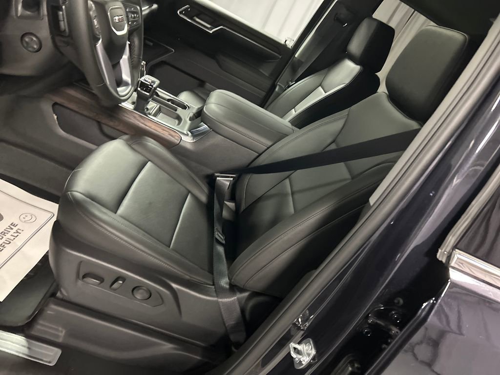 2026 GMC Sierra 1500 SLT - Photo 10