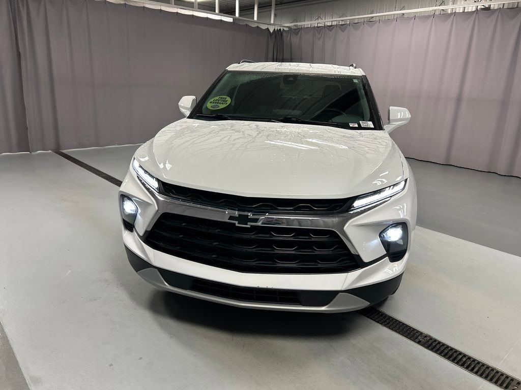 2024 Chevrolet Blazer 2LT photo 2