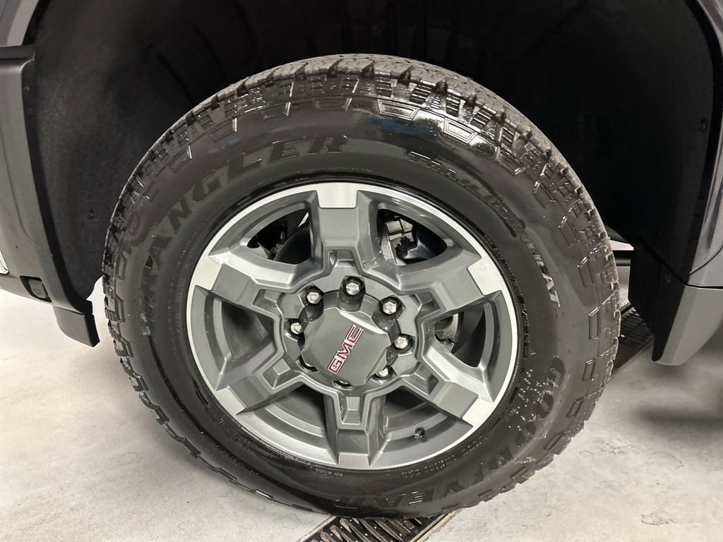 2026 GMC Sierra 2500HD SLT - Photo 9