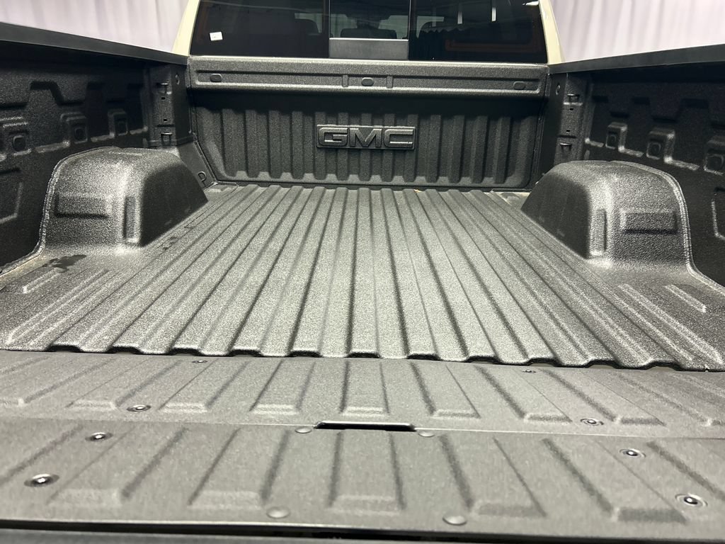 2026 GMC Sierra 1500 AT4 - Photo 23