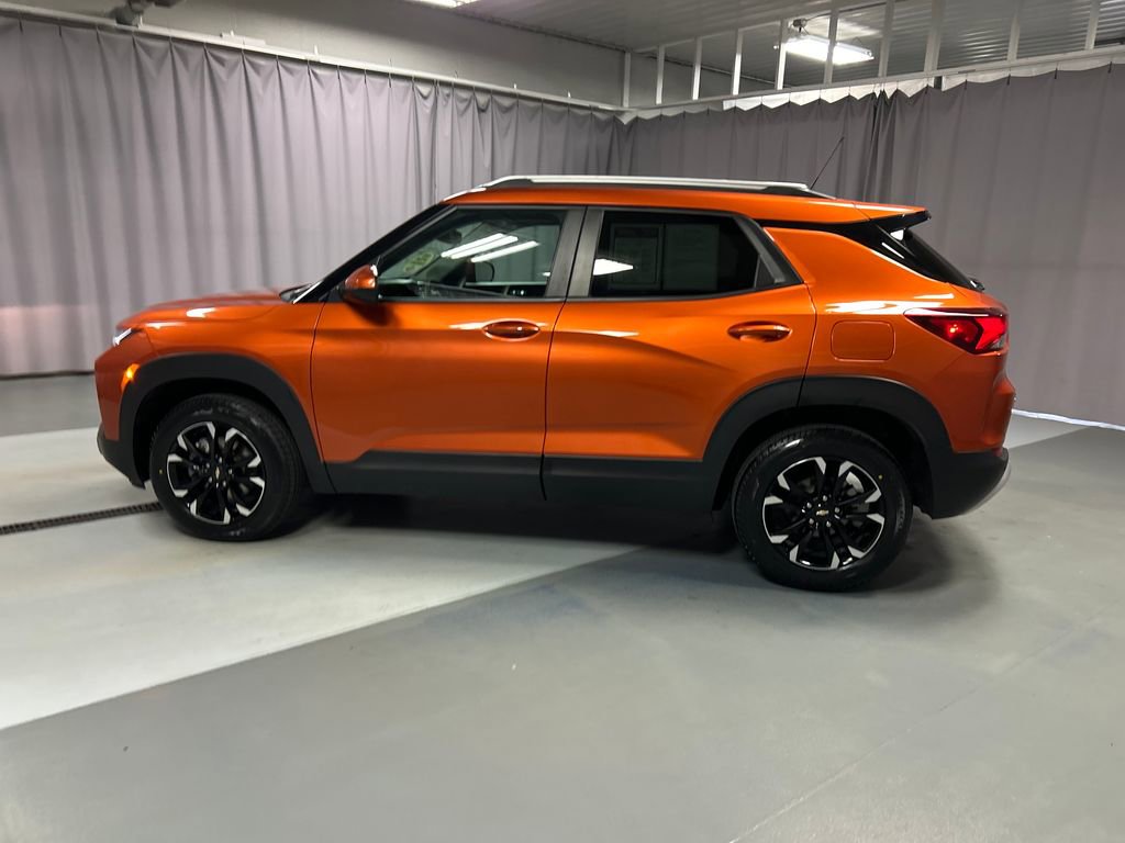 2022 Chevrolet Trailblazer LT photo 3