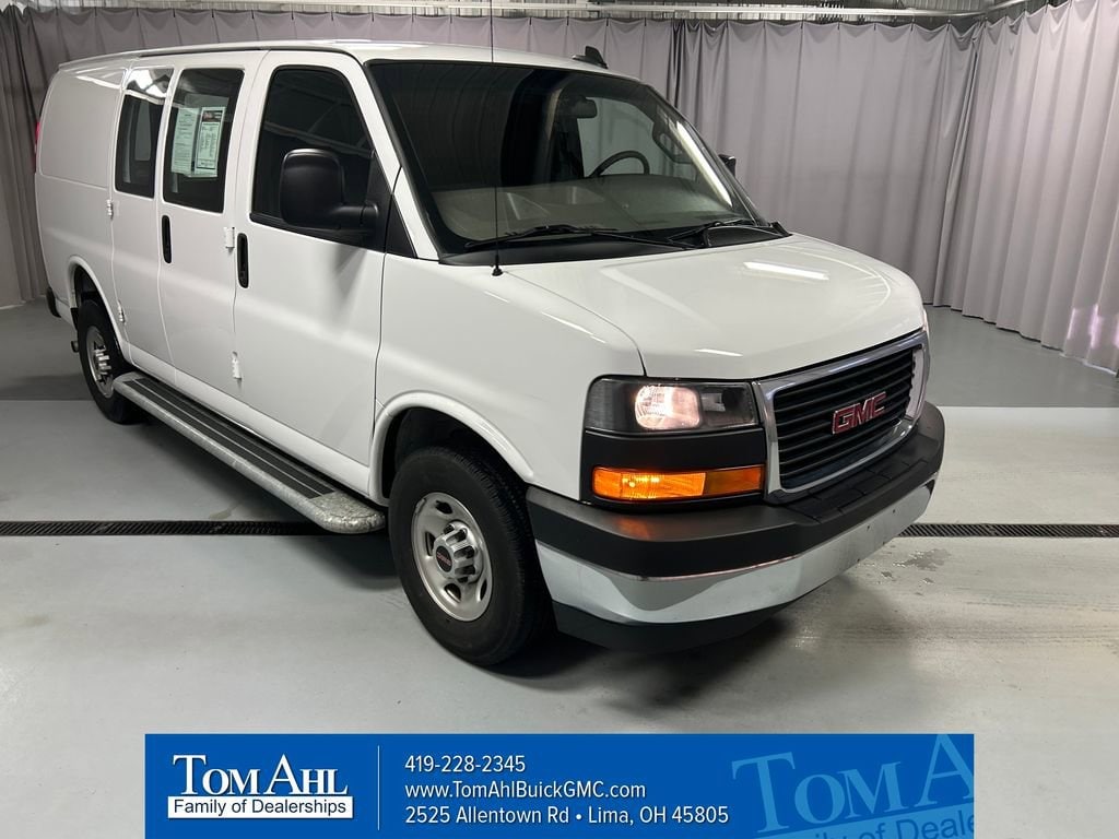 2024 GMC Savana Cargo Work Van's photo