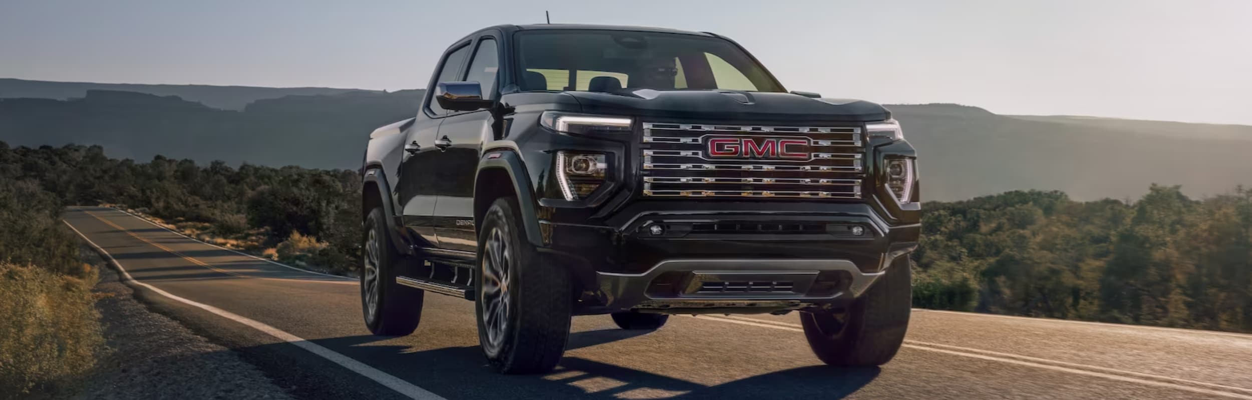2023 black GMC Canyon
