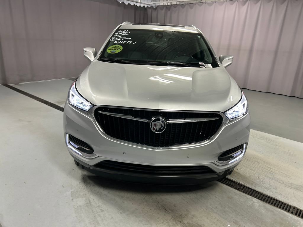 2021 Buick Enclave Premium photo 2
