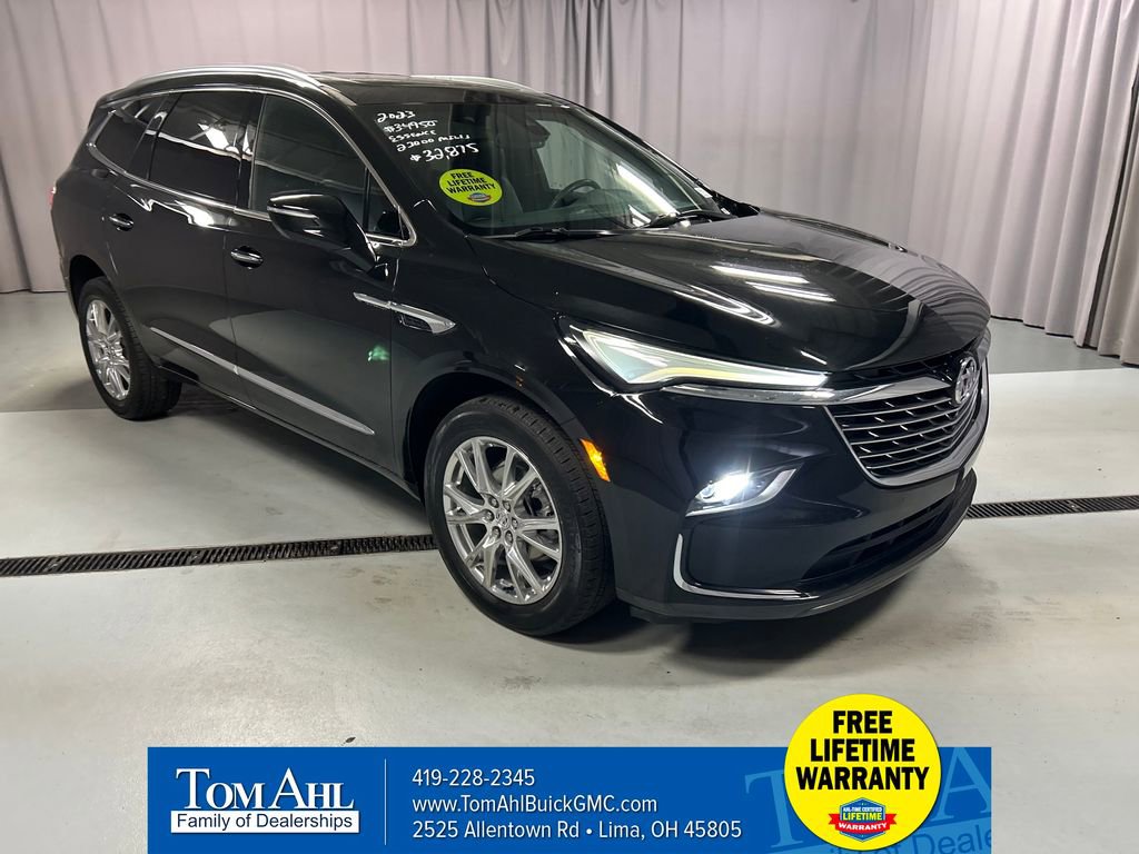 2023 Buick Enclave Essence