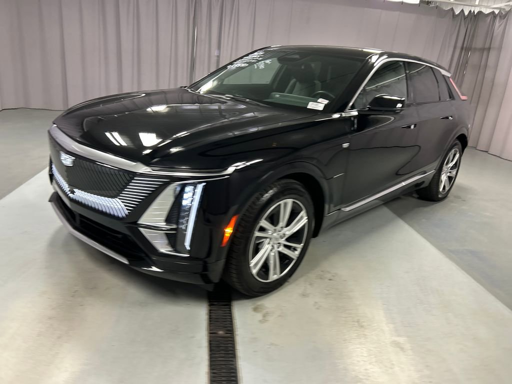 2024 Cadillac Lyriq Tech photo 3